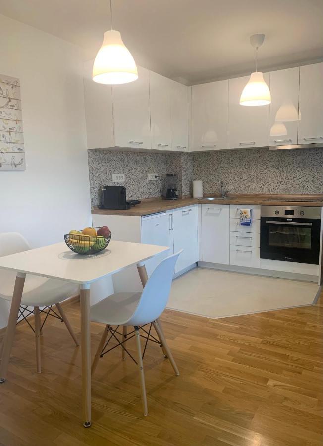 Artemis Business Apartment Skopje Bagian luar foto
